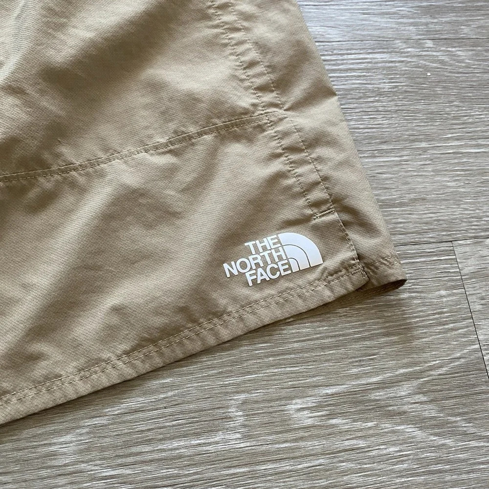 The North Face Lightweight Hiking Shorts Men's L Beige Flash Dry Lined Outdoor